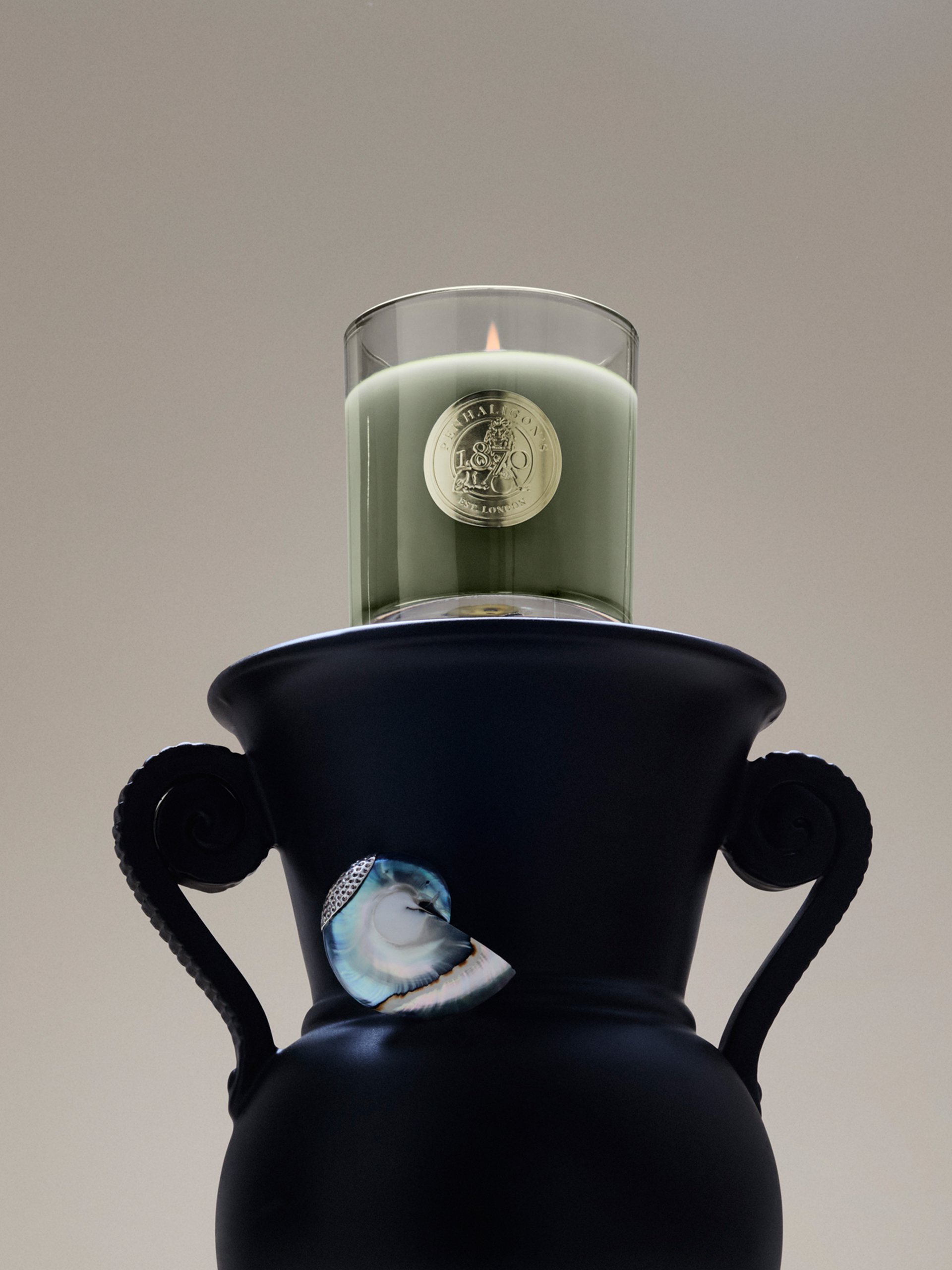 Pen_2026_Gifting_Candle_3x4.jpg