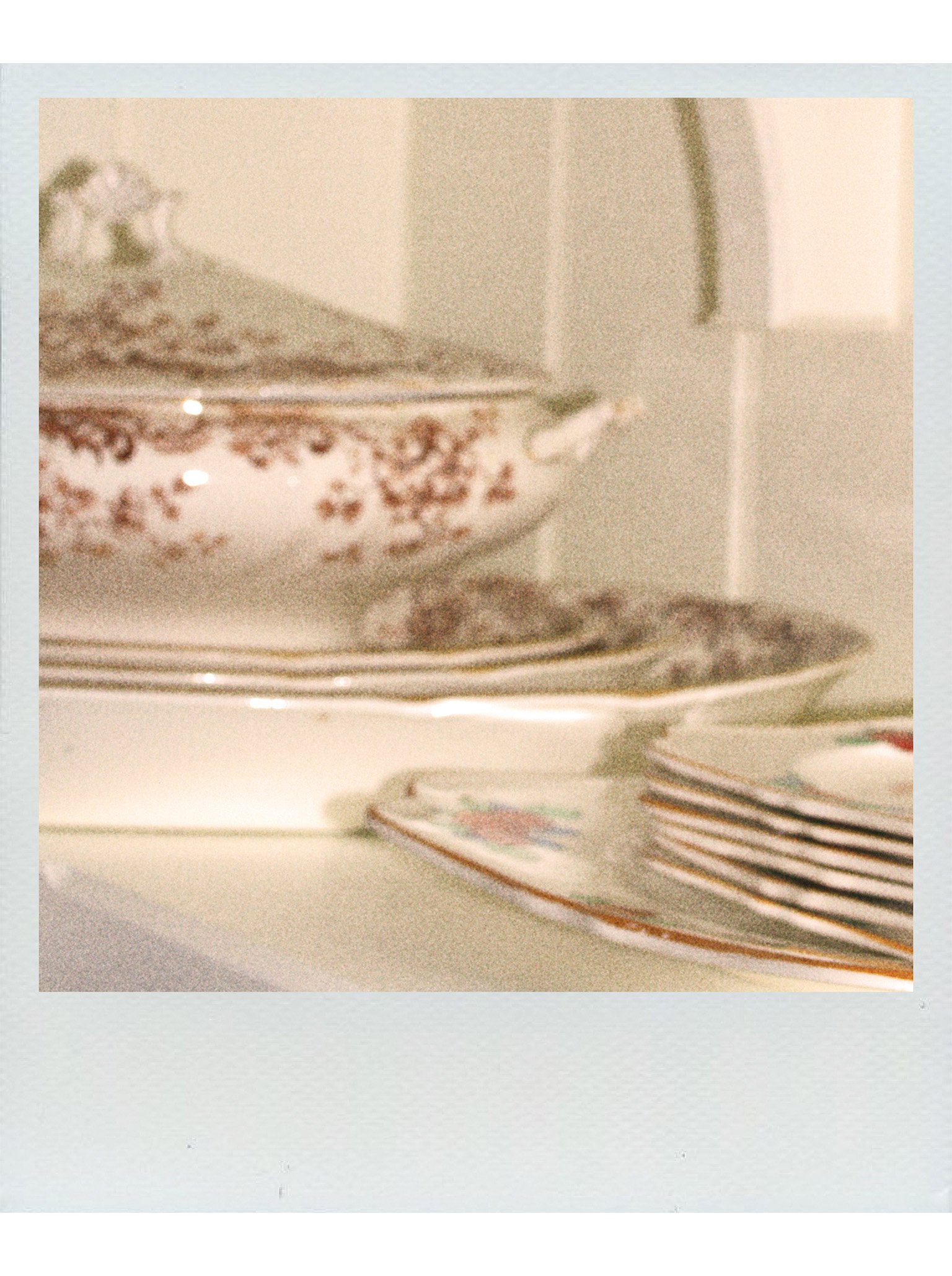 2026_Notes_On_Home_In_Praise_Of_Clutter_Blog_Article_1536x2060px_Carousel_01_Slice_02.jpg
