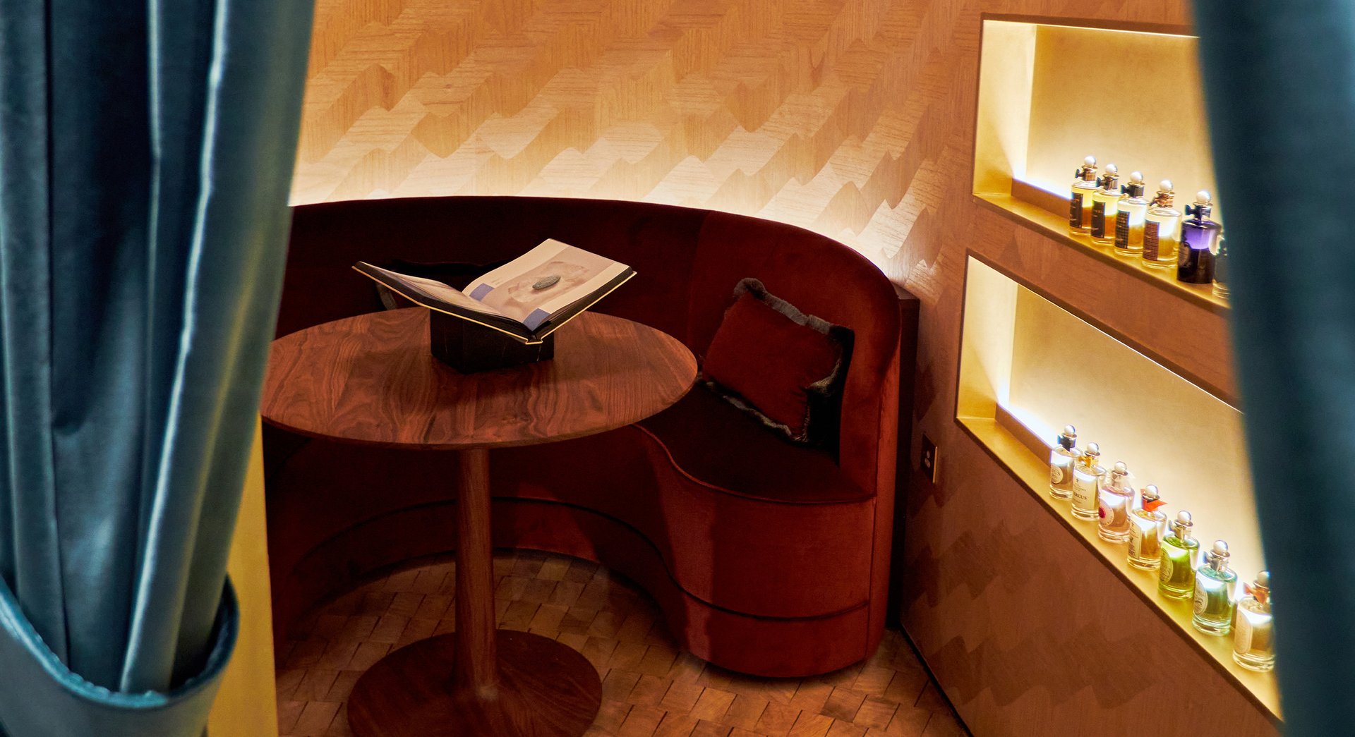 2025_Regents_Street_Landing_Page_Block_2880x1568px_Desktop.jpg