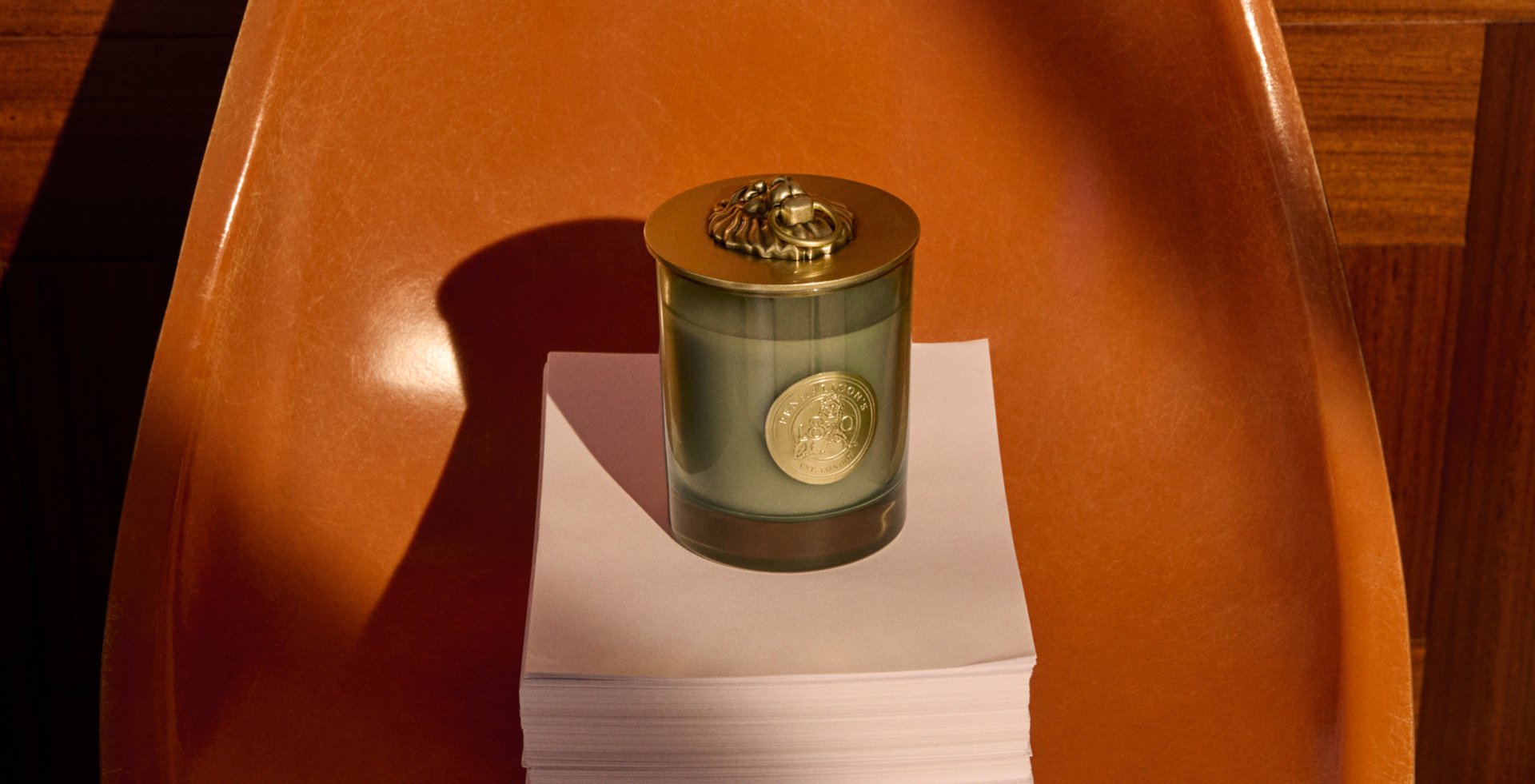 Penhaligons_Top_Reads_For_The_Tub_Hero.jpg
