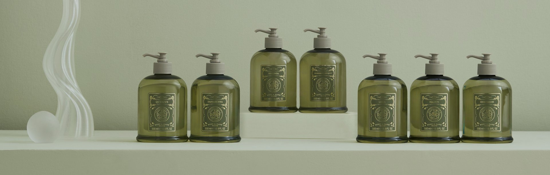 2026_BodyAndHandWash_BathAndBody_Hero_Desktop.jpg