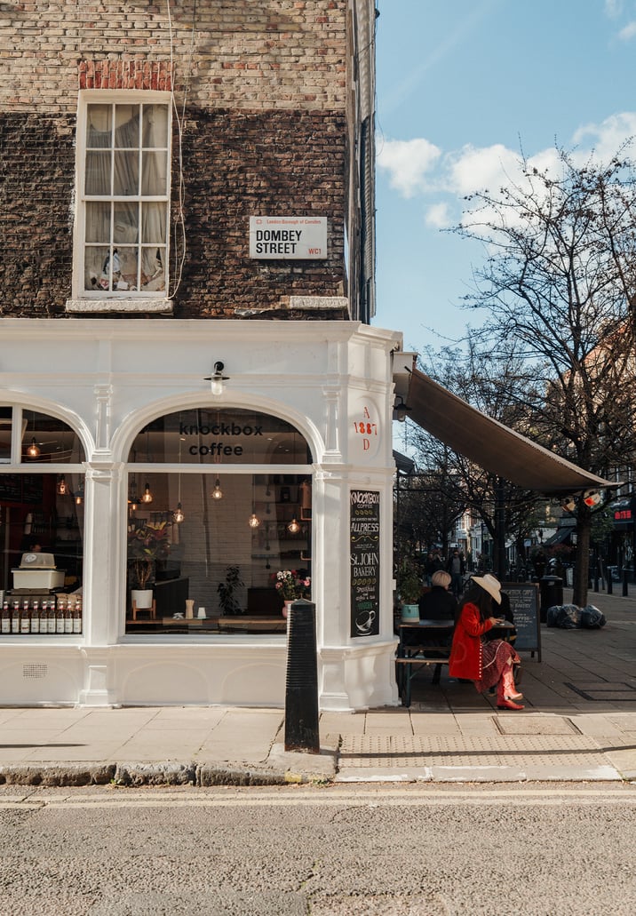 2026_London_By_Penhaligons_Blog_Thumbnail_1336x1924px_Bloomsbury.jpg