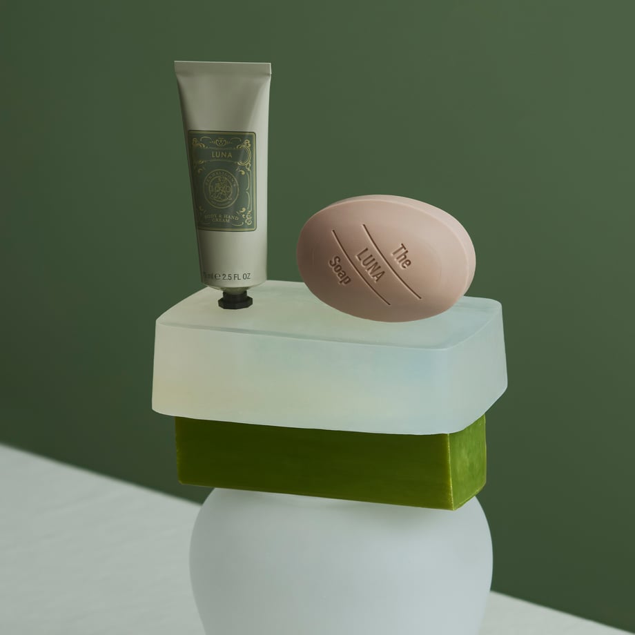 2026_PoshHome_D2C_Handcare_Content_Block_Desktop.jpg